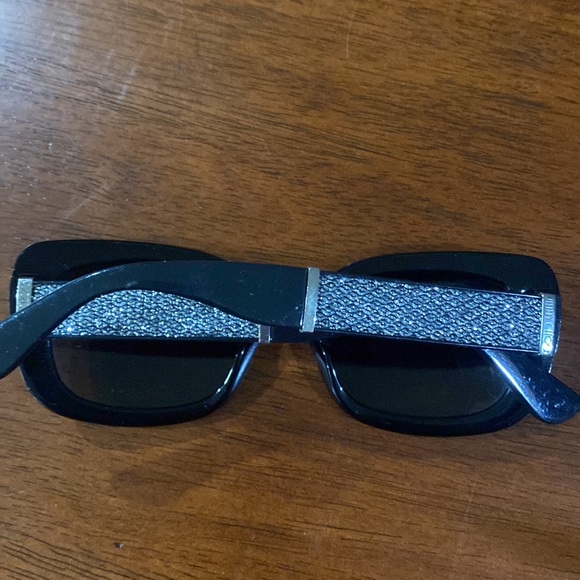 Jimmy choo authentic sunglasses. Gorgeous style. Silver hardware. - Picture 3 of 17